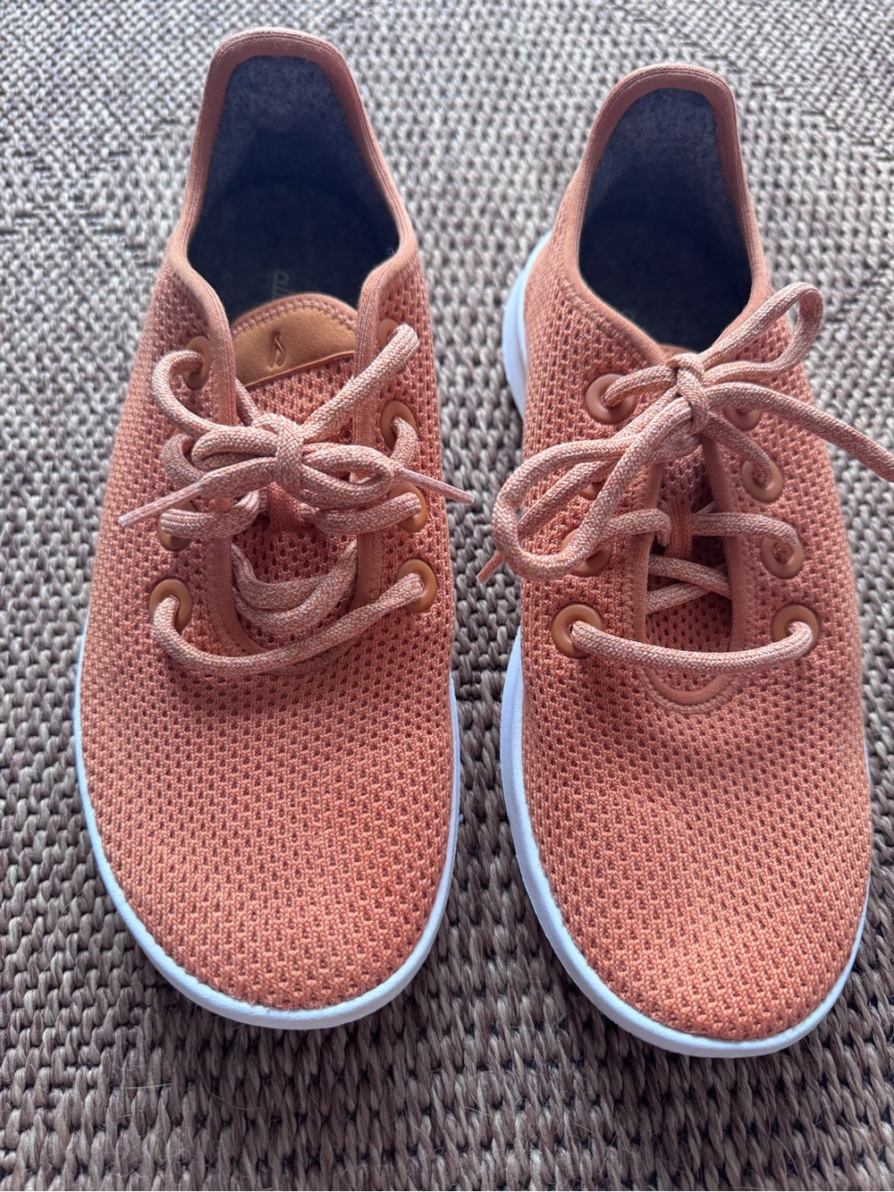 EUC Allbirds Women's Tree Runners Coral Soft Orange Comfort Running Shoes Size 8
